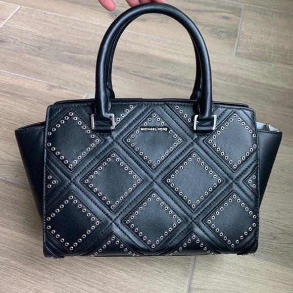 Michael Kors Selma Medium Diamond Grommet Leather Satchel -admiral - Picture 3 of 8